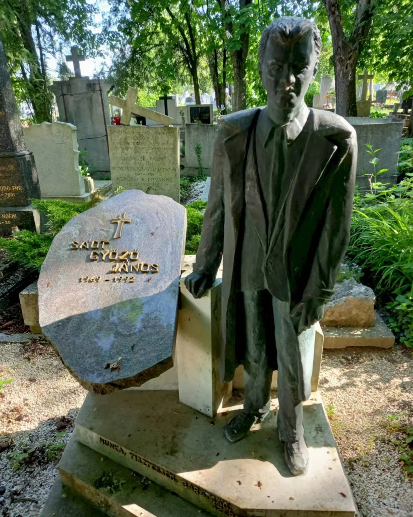 Sádt Győző János síremléke